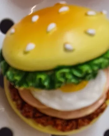 Burger magnet